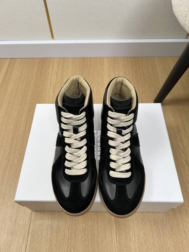 高版本情侣款Maison Margiela *马吉拉 20252025春夏新品 专柜新款中帮德训运动鞋系列～MM6马吉拉经典阿甘复古休闲运动鞋 四季可穿搭经典不