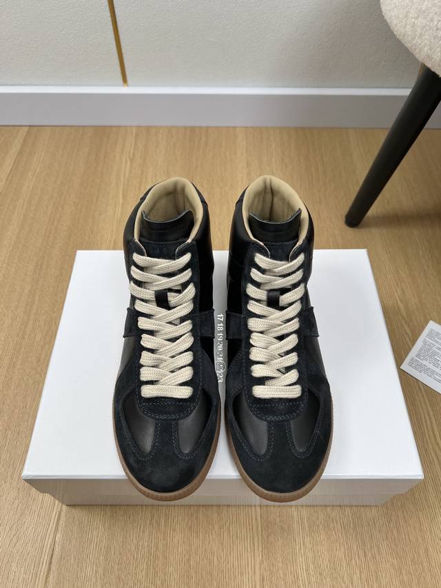 高版本情侣款Maison Margiela *马吉拉 20252025春夏新品 专柜新款中帮德训运动鞋系列～MM6马吉拉经典阿甘复古休闲运动鞋 四季可穿搭经典不