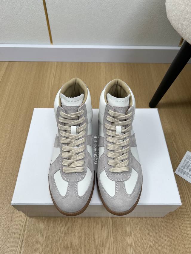 高版本情侣款Maison Margiela *马吉拉 20252025春夏新品 专柜新款中帮德训运动鞋系列～MM6马吉拉经典阿甘复古休闲运动鞋 四季可穿搭经典不