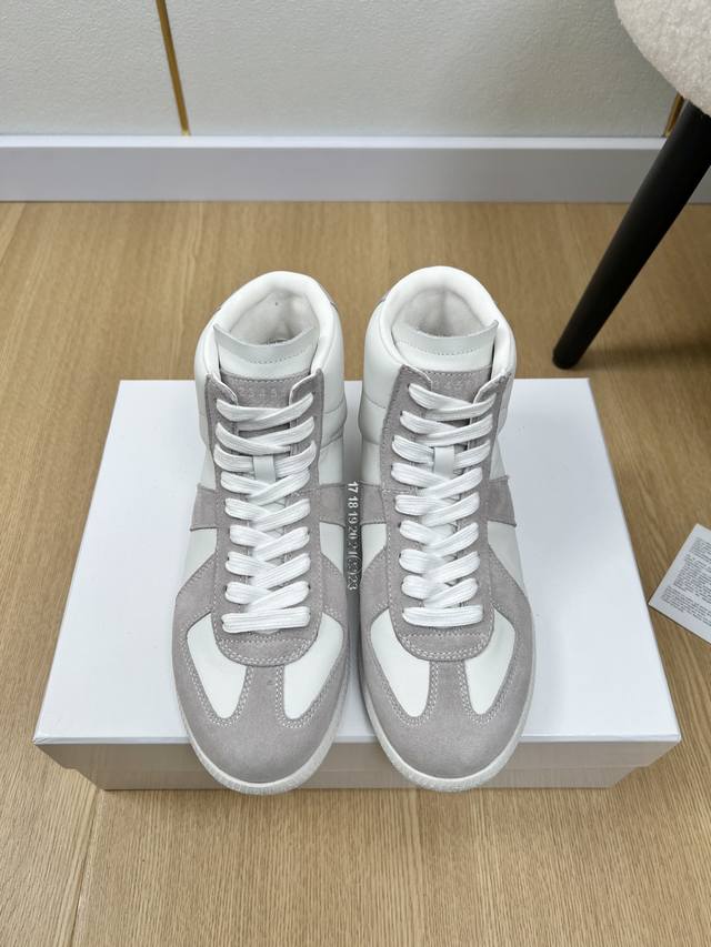 高版本情侣款Maison Margiela *马吉拉 20252025春夏新品 专柜新款中帮德训运动鞋系列～MM6马吉拉经典阿甘复古休闲运动鞋 四季可穿搭经典不