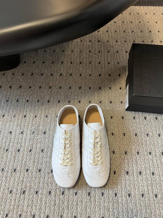 代购级小众 Dries Van Noten DVN 复古德训鞋dvn的德训鞋也太美了吧 dries 总会给我带来惊喜 Dries Van Noten 2024春