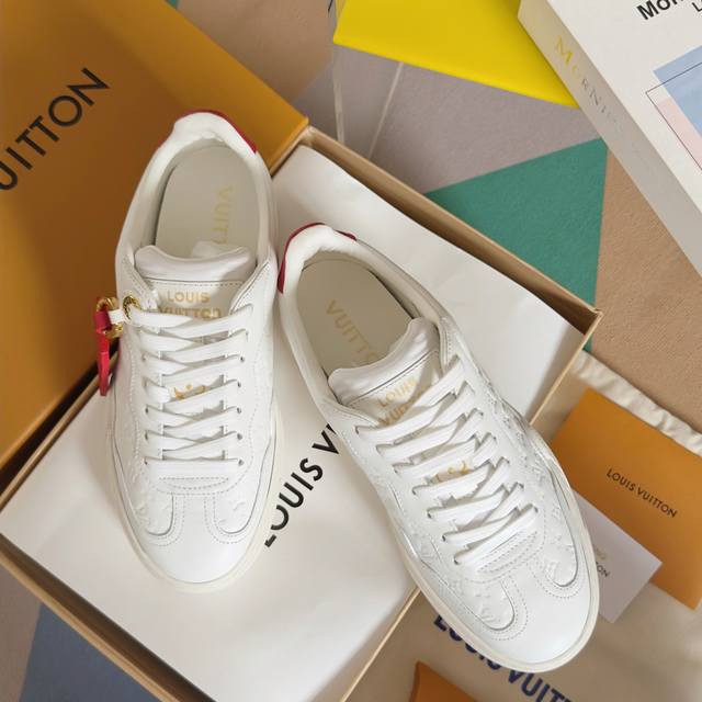 顶级版本：女款 LV 路易威登L家驴牌GROOVY PLATFORM 系列 压花 吊坠 休闲 运动鞋 小白鞋原版购入开发 做货 本款 LV Groovy pla