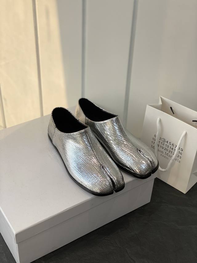 高定品质！Maison Margiela MM6分趾鞋 Tabi 意产植鞣羊皮！欢迎对比 真正的原版大底！情侣码数Size:35-40