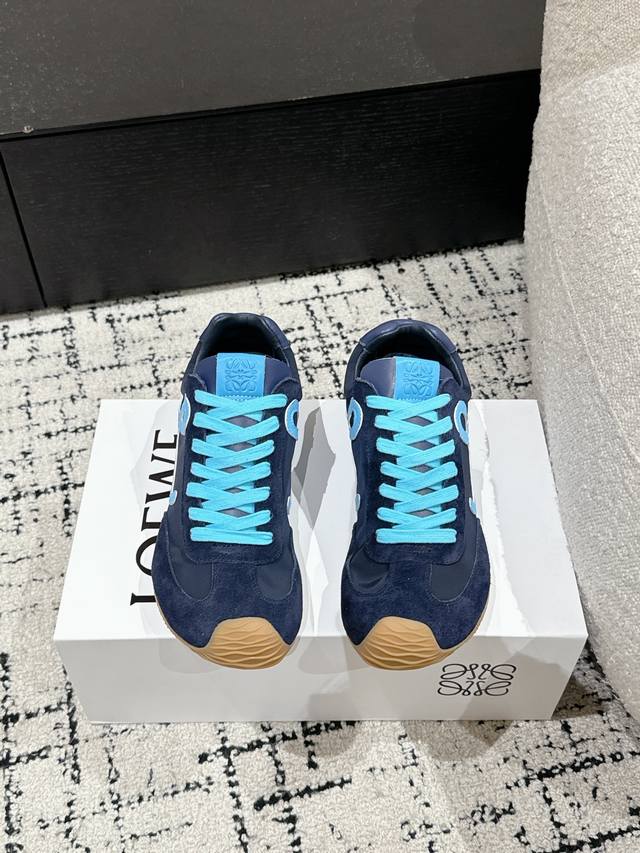 情侣款 顶级版本LOEWE 罗意威 25 最新走秀款 Ballet Runner . 情侣款 芭蕾 休闲 运动鞋 德训鞋 阿甘鞋原版购入开发 做货 面料对版 反