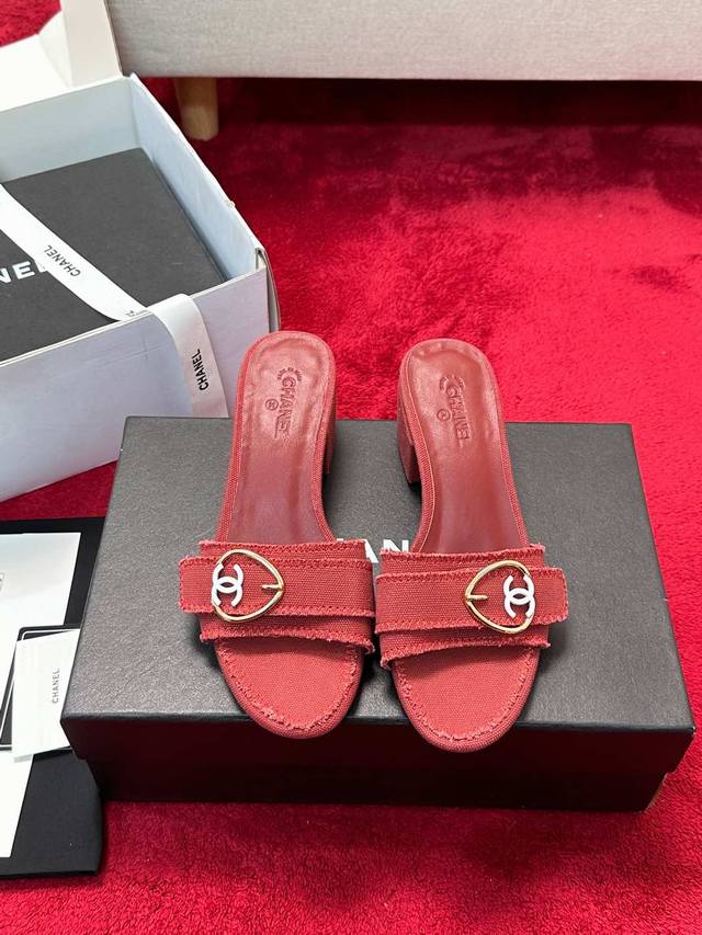 厂价 小香官网同步高版本CHANEL 2025最新款，原版一比一开发春夏季香家必备爆款，女神系列，拥有香家特色优雅名媛气质，超级耐看，让人无法抗拒鞋面香奈儿定制