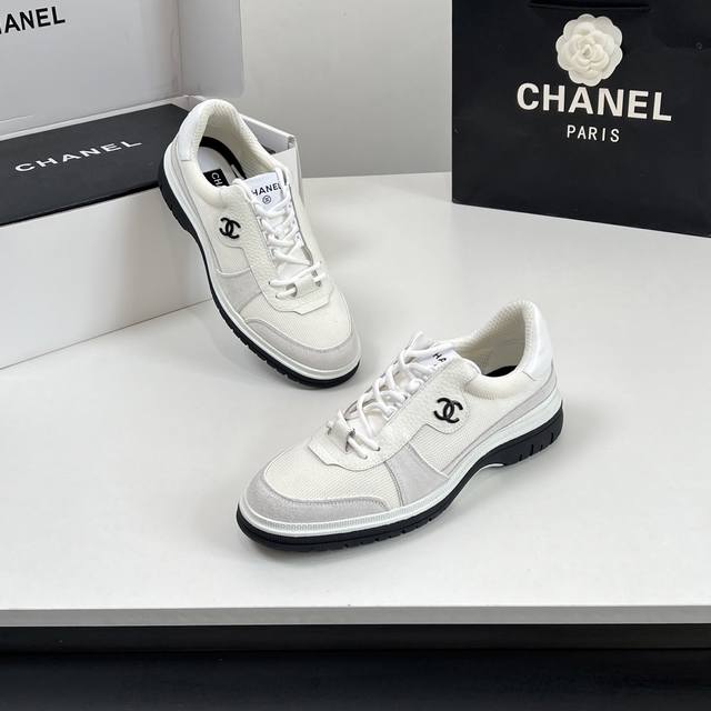 独家顶级版本 顶级品质！海外版！香奈儿 CHANEL 25ss黑白熊猫系列运动鞋 各大博主社交日推款认准我家细节实拍这季新款简直闭眼入，上脚狂好看，率性的休闲运
