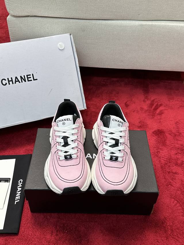 Chanel香奈儿老爹鞋-2025专柜顶级休闲款运动鞋这款经典设计；鞋面多种工艺电绣的风格；大底却时尚运动；不平凡的拥入了多种配色元素 多元化混搭非常好看百搭，