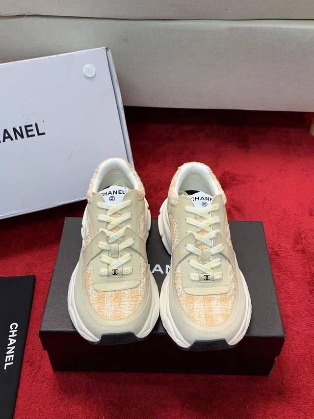 Chanel香奈儿老爹鞋-2025专柜顶级休闲款运动鞋这款经典设计；鞋面多种工艺电绣的风格；大底却时尚运动；不平凡的拥入了多种配色元素 多元化混搭非常好看百搭，