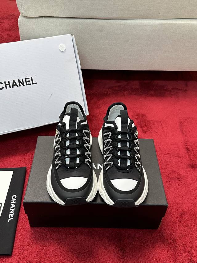 Chanel香奈儿老爹鞋-2025专柜顶级休闲款运动鞋这款经典设计；鞋面多种工艺电绣的风格；大底却时尚运动；不平凡的拥入了多种配色元素 多元化混搭非常好看百搭，