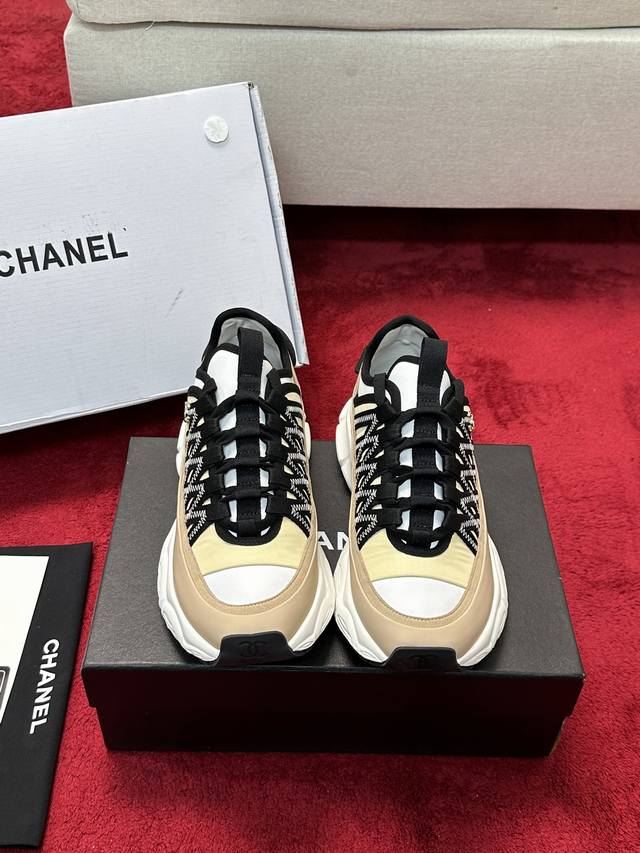 Chanel香奈儿老爹鞋-2025专柜顶级休闲款运动鞋这款经典设计；鞋面多种工艺电绣的风格；大底却时尚运动；不平凡的拥入了多种配色元素 多元化混搭非常好看百搭，