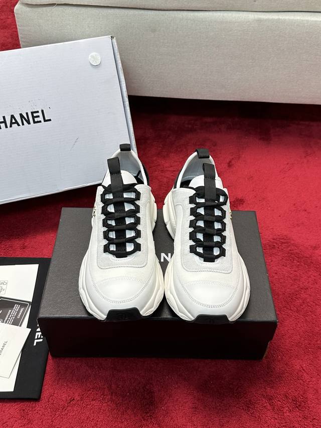 Chanel香奈儿老爹鞋-2025专柜顶级休闲款运动鞋这款经典设计；鞋面多种工艺电绣的风格；大底却时尚运动；不平凡的拥入了多种配色元素 多元化混搭非常好看百搭，