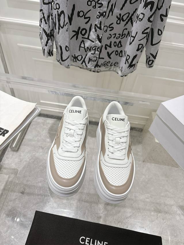 CELINE 思琳 25春夏新品走秀款休闲鞋 CNY BLOCK厚底运动鞋、这一季运动休闲鞋无论从楦型的轮廓隔板的拼接都让人耳目一新、前后品牌LOGO相呼应、大