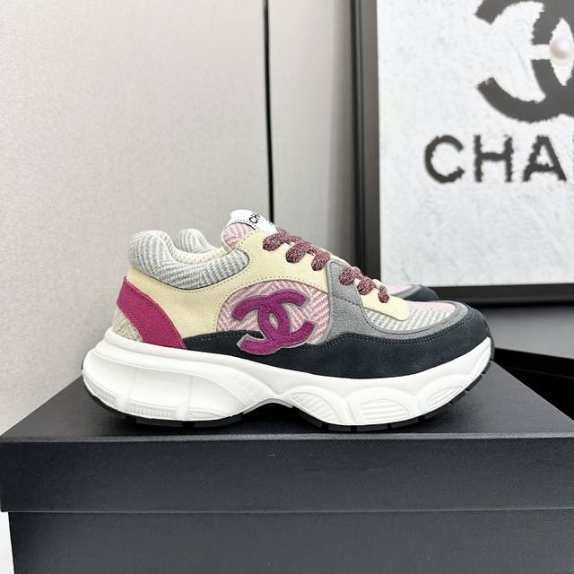 Chanel香奈儿老爹鞋-2025专柜顶级休闲款运动鞋这款经典设计；鞋面多种工艺电绣的风格；大底却时尚运动；不平凡的拥入了多种配色元素 多元化混搭非常好看百搭，