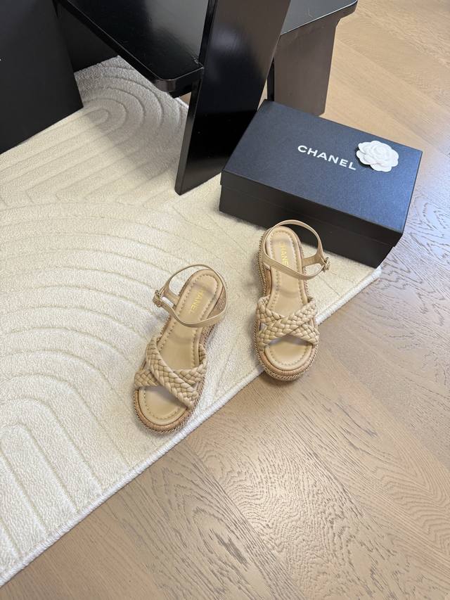Chanel 25C双C编织链条凉鞋新编织面料编织鞋面 内里羊皮 原版大底Size:35-39 其他码数定做