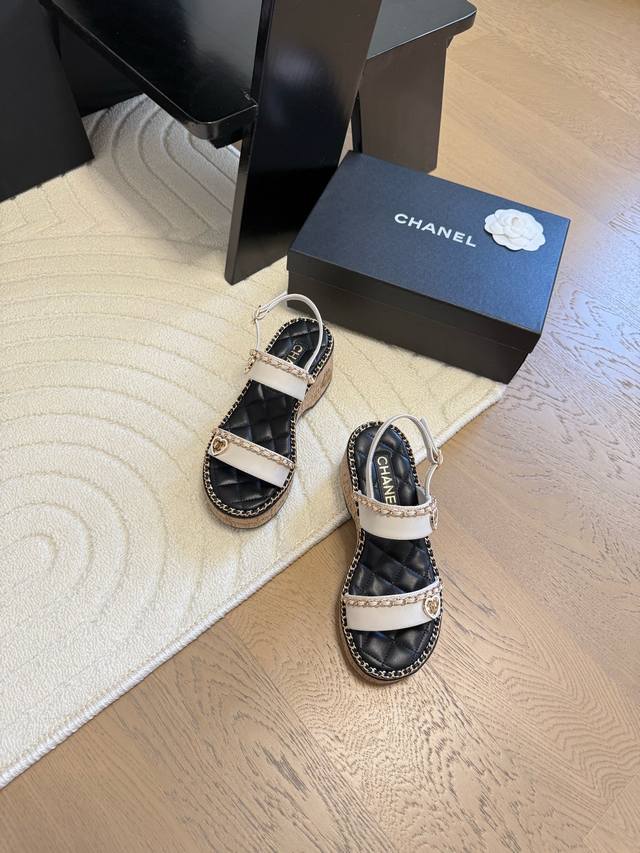 Chanel 25C春夏链条拖鞋全系列全系列首发 专柜有的我都有高版本高品质鞋面牛皮 原版面料 内里羊皮 原版大底Size:35-39 其他码数定