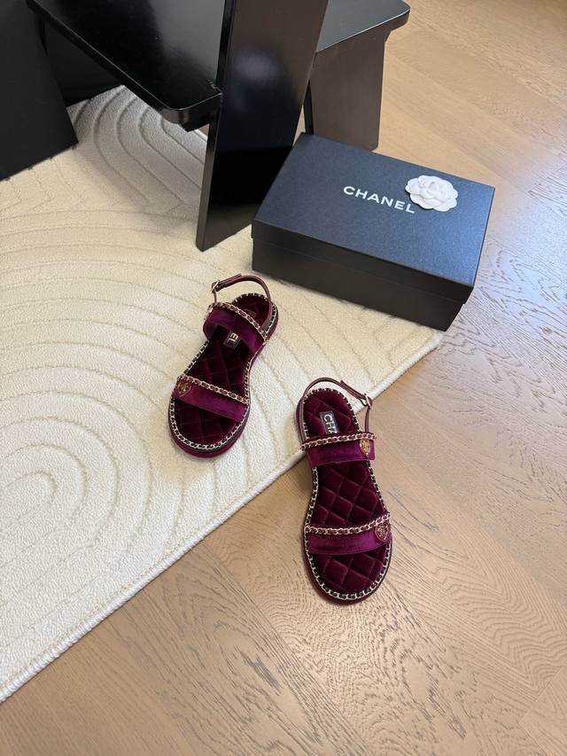Chanel 25C春夏链条拖鞋全系列全系列首发 专柜有的我都有高版本高品质鞋面牛皮 原版面料 内里羊皮 原版大底Size:35-39 其他码数定