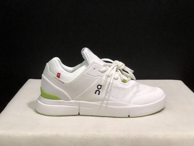 顶级版本On昂跑 The Roger spin 2 织物 舒适百搭 减震透气轻便 低帮 生活休闲鞋。白绿瑞士高性能运动品牌on打造的此系列作品，鞋面由再生聚酯纤