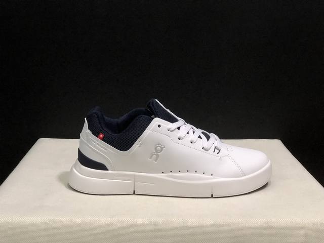 顶级版本On昂跑 The Roger spin 2 织物 舒适百搭 减震透气轻便 低帮 生活休闲鞋。白深蓝瑞士高性能运动品牌on打造的此系列作品，鞋面由再生聚酯