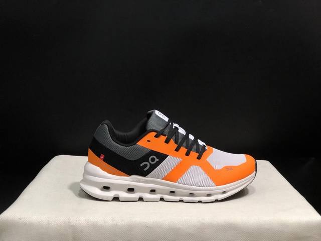 顶级版本On昂跑 Cloud runner 织物 舒适百搭 减震透气轻便 低帮 生活休闲鞋。瑞士高性能运动品牌on打造的此系列作品，鞋面由再生聚酯纤维和网眼布制