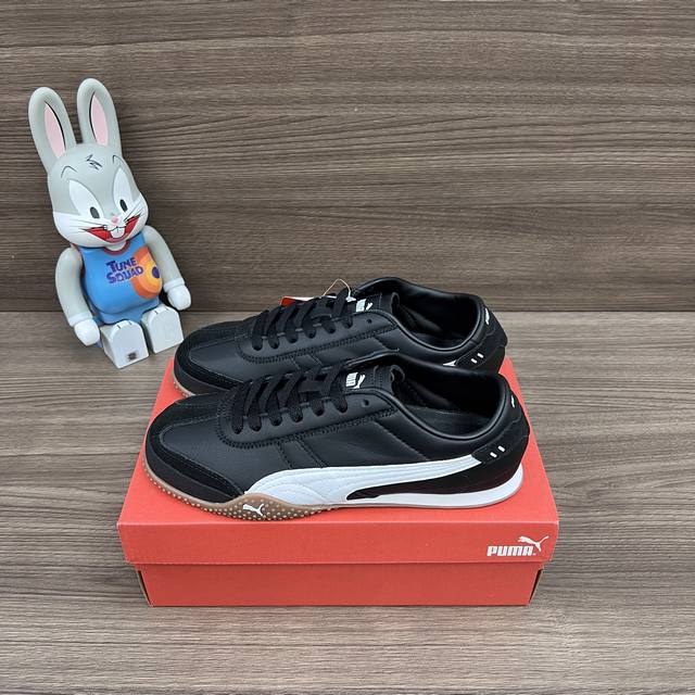 顶级版本PUMA Bella UT 时尚百搭舒适薄底鞋 防滑耐磨 低帮 生活休闲鞋男女同款黑白色。货号: 402186-08包装:全套得物配件加固飞机盒包装！