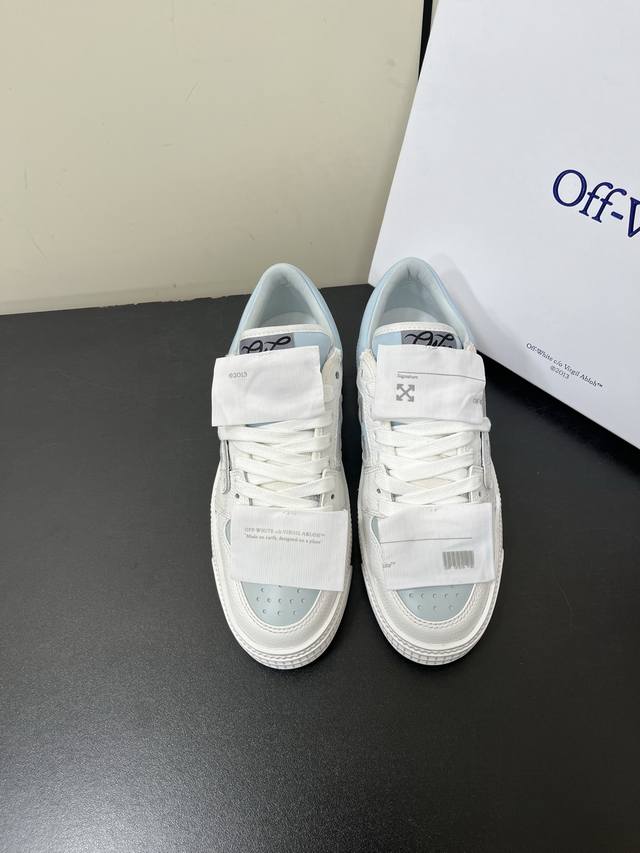 OFF-white2025年早春新款， OFF-white是这几年流行的时尚潮流，原数据打造的一双见一眼就想拥有的美鞋鞋面:头层牛皮内里:牛皮大底:橡胶底码数: