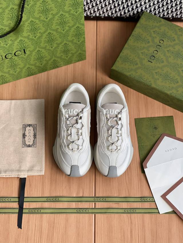 Gucci Run系列情侣款整双鞋子采购Zp开发打造，全部定制材料，独家开模大底，细节全部对版出货，连包装也做到跟正品一样。码数:女35-40 男39-44
