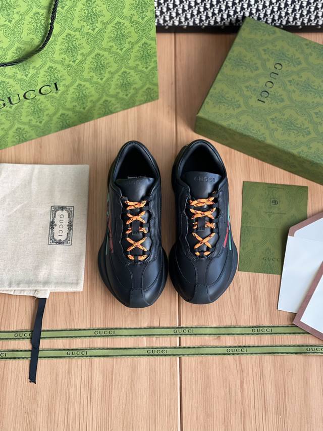 Gucci 运动鞋整双鞋子采购Zp开发打造，全部定制材料，独家开模大底，细节全部对版出货，连包装也做到跟正品一样。码数:女：35-40 男39-44