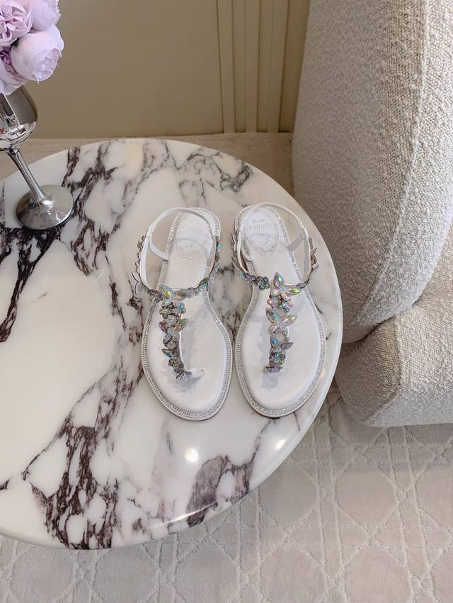出厂价 Ren* Caovill*重工蝴蝶水晶平底夹趾凉鞋 bling bling精致逼人 堪称工艺品 鞋面真丝 手工缝制水钻 垫脚羊皮 意大利真皮大底 尺码3