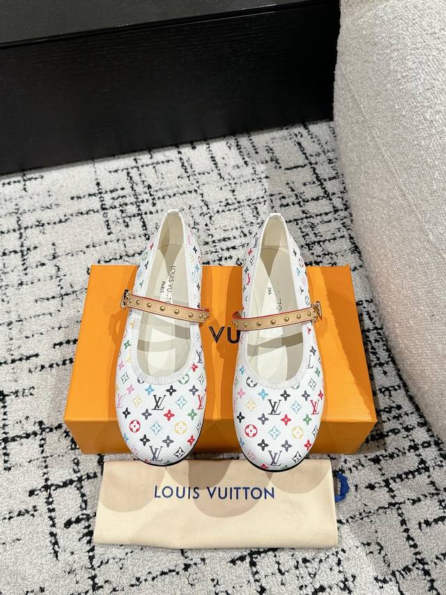 顶级版本louis vuitton LV路易威登 25 春夏 最新玛丽珍单鞋 简约精致，高级感满满，尽显优雅气质～上脚超好看，拉满了夏日美鞋绝绝子啊鞋面：牛皮3