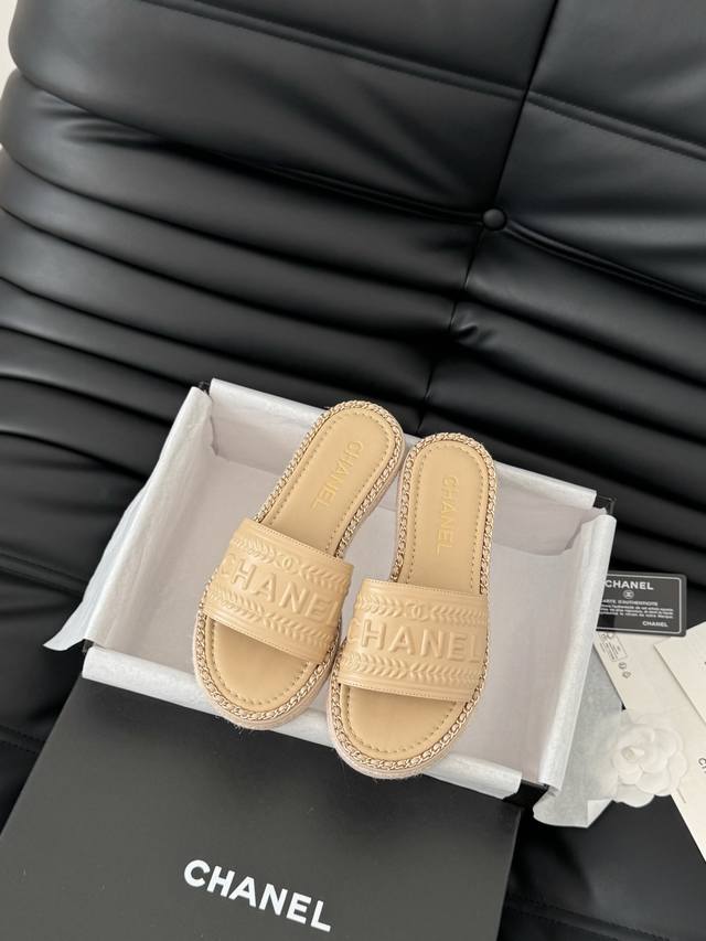 Chanel 25C春夏新款全系列链条拖鞋全系列首发 专柜有的我都有！高版本高品质鞋面牛皮 原版面料 内里羊皮 原版大底Size:35-39 其他码数定