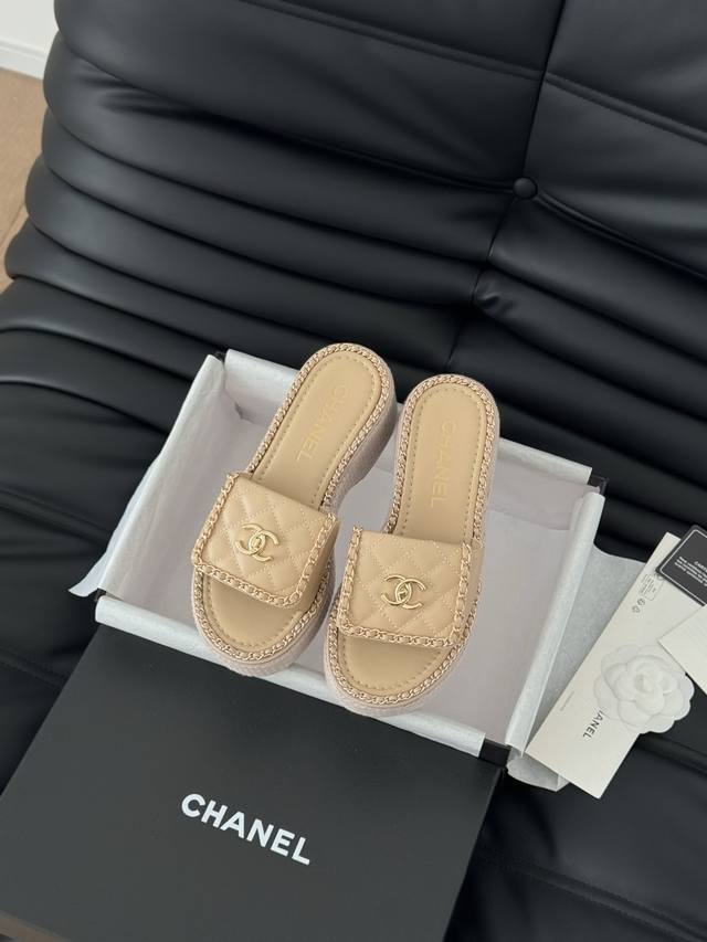 Chanel 25C春夏新款全系列链条拖鞋全系列首发 专柜有的我都有！高版本高品质鞋面牛皮 原版面料 内里羊皮 原版大底Size:35-39 其他码数定