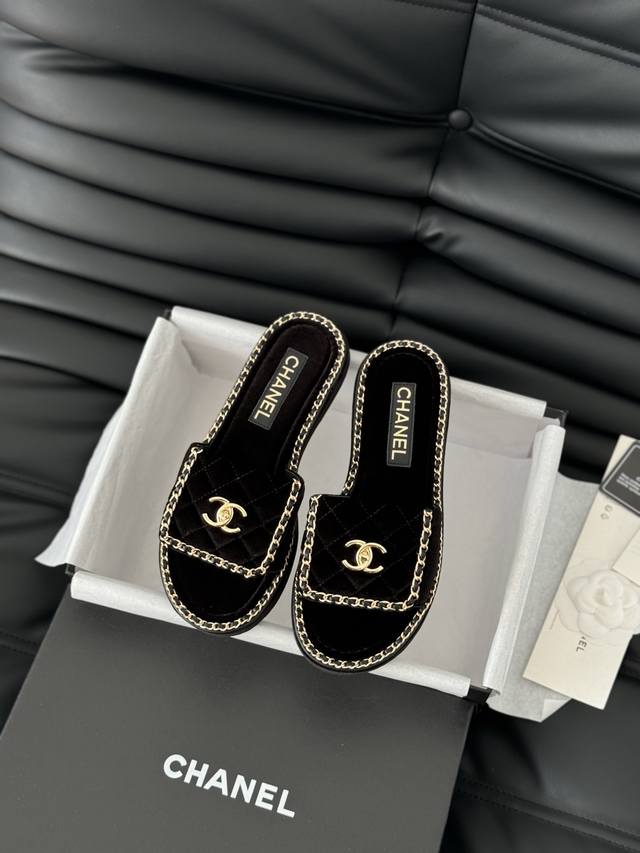 Chanel 25C春夏新款全系列链条拖鞋全系列首发 专柜有的我都有！高版本高品质鞋面牛皮 原版面料 内里羊皮 原版大底Size:35-39 其他码数定