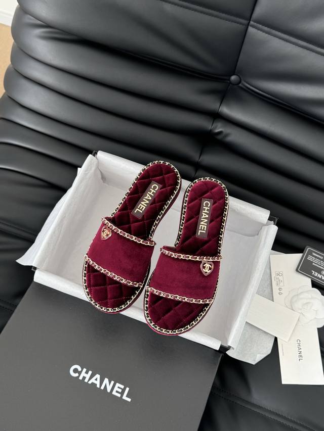 Chanel 25C春夏新款全系列链条拖鞋全系列首发 专柜有的我都有！高版本高品质鞋面牛皮 原版面料 内里羊皮 原版大底Size:35-39 其他码数定