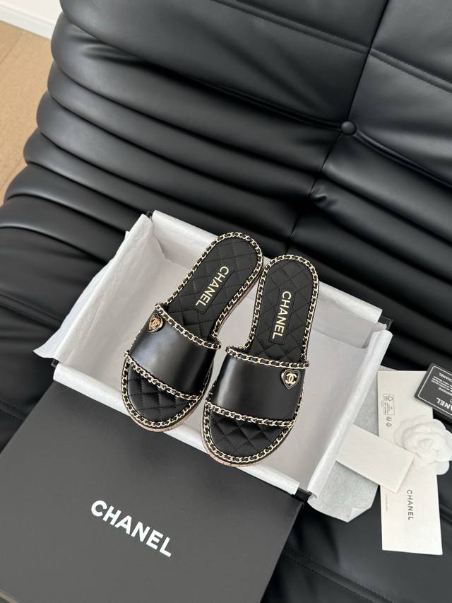 Chanel 25C春夏新款全系列链条拖鞋全系列首发 专柜有的我都有！高版本高品质鞋面牛皮 原版面料 内里羊皮 原版大底Size:35-39 其他码数定