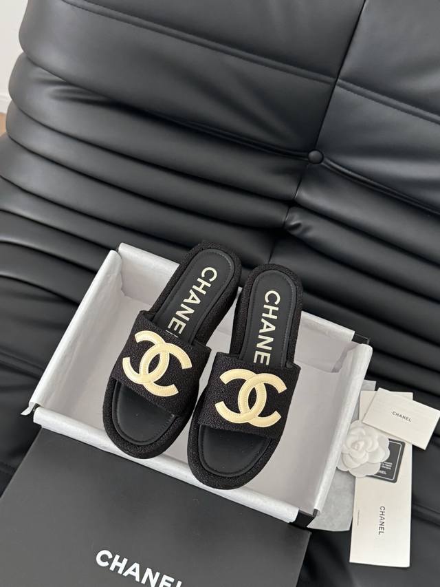 Chanel 25K新款字母拖鞋布鞋面 内里羊皮 原版大底Size:35-39 其他码数定做