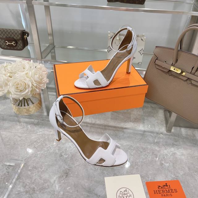 Hermès 爱马仕 掌纹 高跟气质凉鞋 耗时半年时间开发，终于完美复刻出货！爱马仕的高跟鞋是我见过最简约最耐看最有气质的！！！任何风格都能hold住跟高：9c