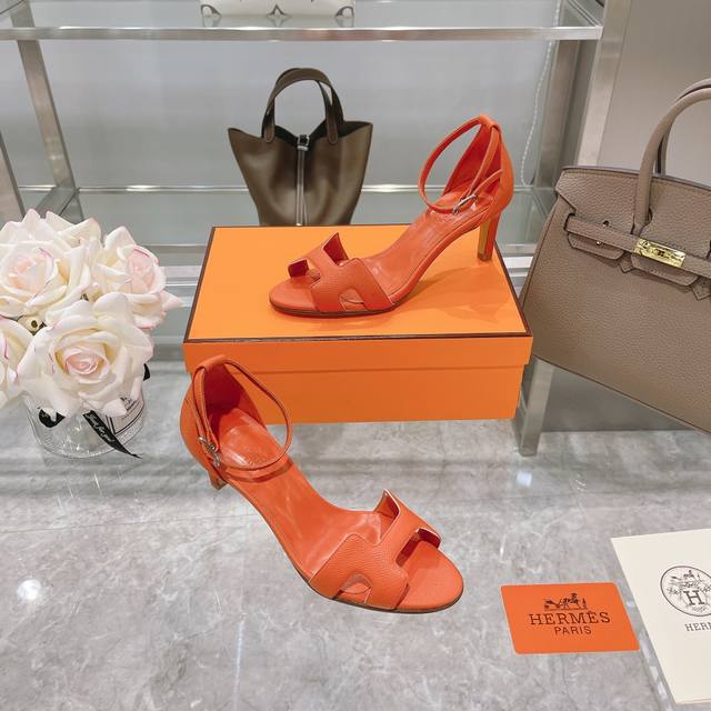 Hermès 爱马仕 掌纹 高跟气质凉鞋 耗时半年时间开发，终于完美复刻出货！爱马仕的高跟鞋是我见过最简约最耐看最有气质的！！！任何风格都能hold住跟高：7c