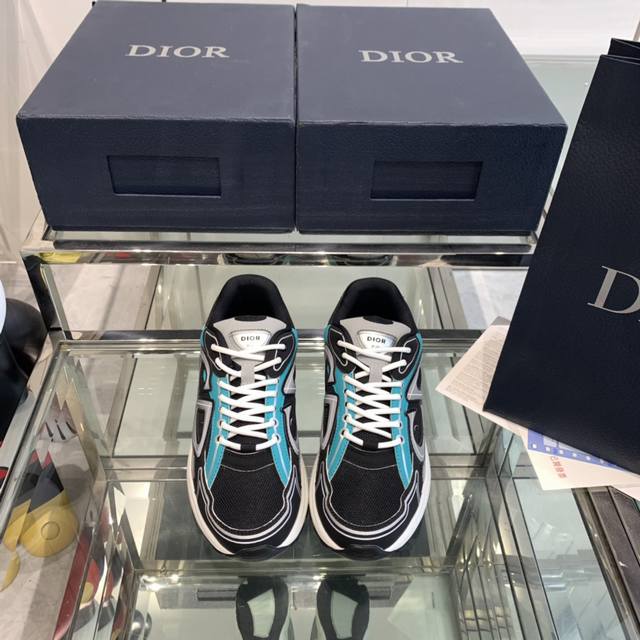 男+40情侣款大爆款Dior B30 王炸款全网最顶爆拆zp一比一完美复刻版，所有细节材料全部跟正品一样，出入专柜毫无压力码数:35-44
