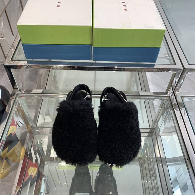 Marni毛毛鞋一年四季都能穿舒服舒适 超多网红明星在穿zp拆鞋一比一完美复刻出货码数:35-40