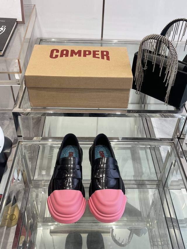 配一对鞋盖 另外20一对 Camper 西班牙潮牌25ss春夏新款 情侣款圆头乐福鞋原版一比一打造，原版开模可拆卸式胶头，撞色工艺，德比鞋超级火Camper 德