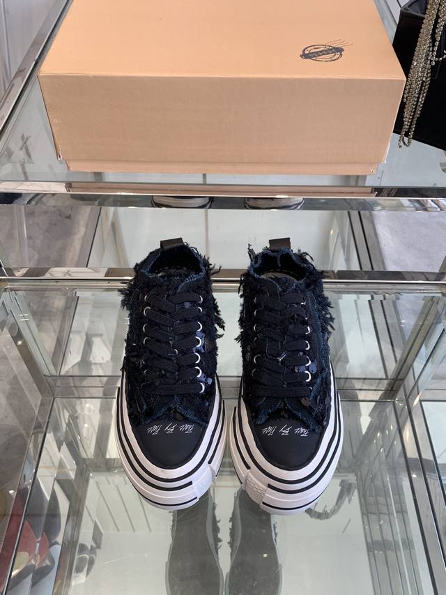 x Vessel 乞丐鞋 吴建豪设计的小众品牌真正的正品货 不用多说什么拿到鞋你对比一下就知道市面上的版本跟代工厂的货差别在哪里！ 整体设计有一种巴黎世家和匡威