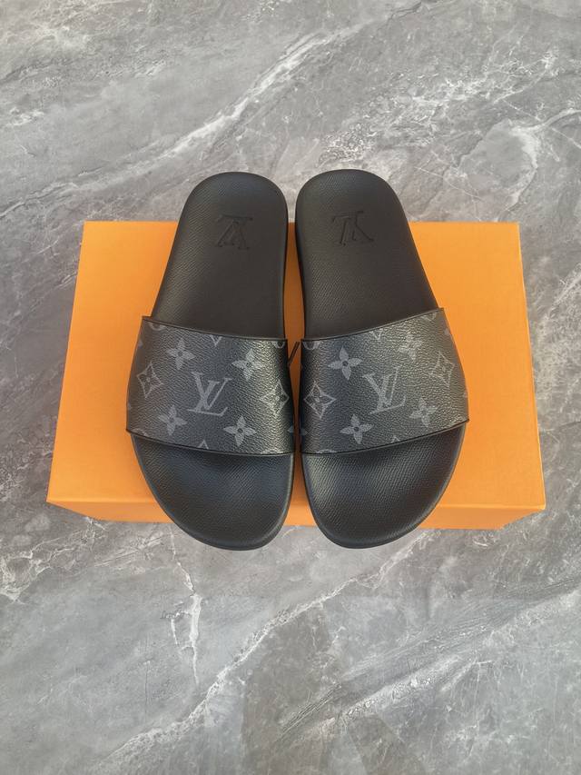 新款糖果系列拖鞋LouⅰsⅤuⅰtton情侣款，私家模，美观鞋面，Size:35-45