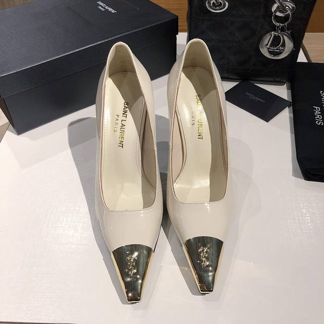 Saint Lauren YSL圣罗兰 圣罗兰ysl 春夏｜高跟鞋新品绝美 精致 优雅！10cm上脚特别稳，放心入！鞋跟是重新开模定制的，高度与正品一致区别各种
