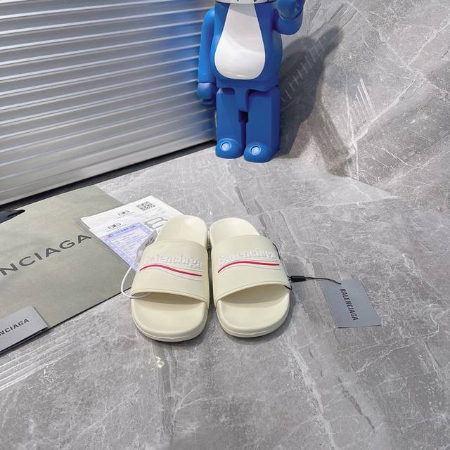 出厂 Balenciaga 巴黎世家 潮品情侣拖鞋 Balenciaga Political Campaign 最新磨具开发 欧美名媛 明星 网红girl 大爱