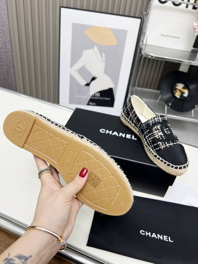 2025专柜同步最新配色顶级版本 Chanel 最新渔夫鞋 原版定制材质 毛尼正品工艺 手工折边后缝合 纯手工串线 原版注胶半透明牛筋原色麻底size：35 4