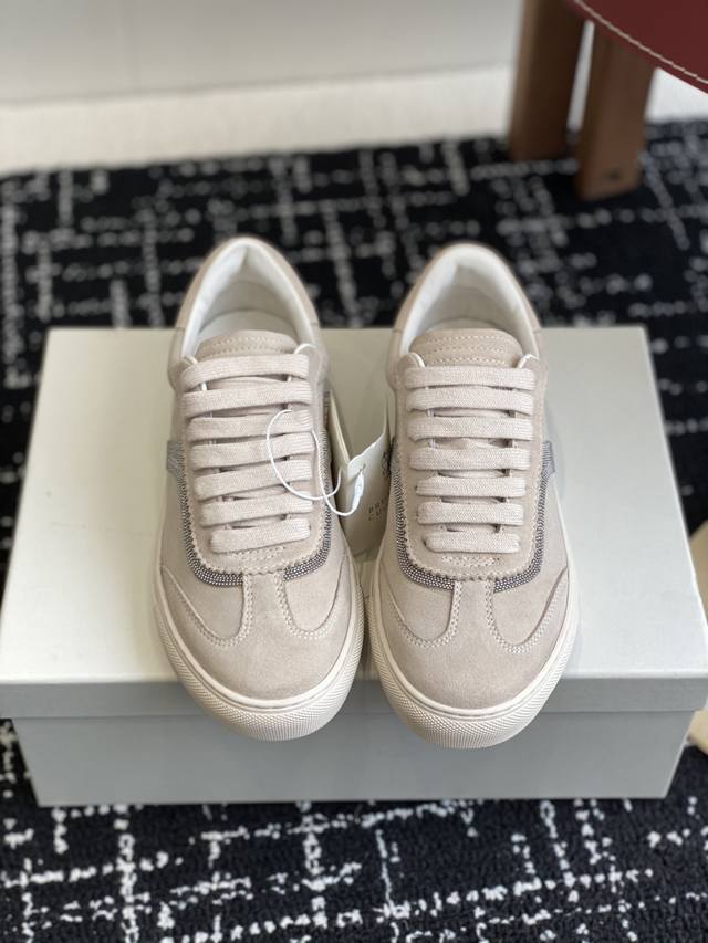 代购级 Brunello Cucinelli 25ss最新 Bc 系带 德训鞋 休闲鞋 鞋面进口麂皮 进口牛皮 内里进口羊毛 羊皮里 0.5mm圆形冲孔设计 透