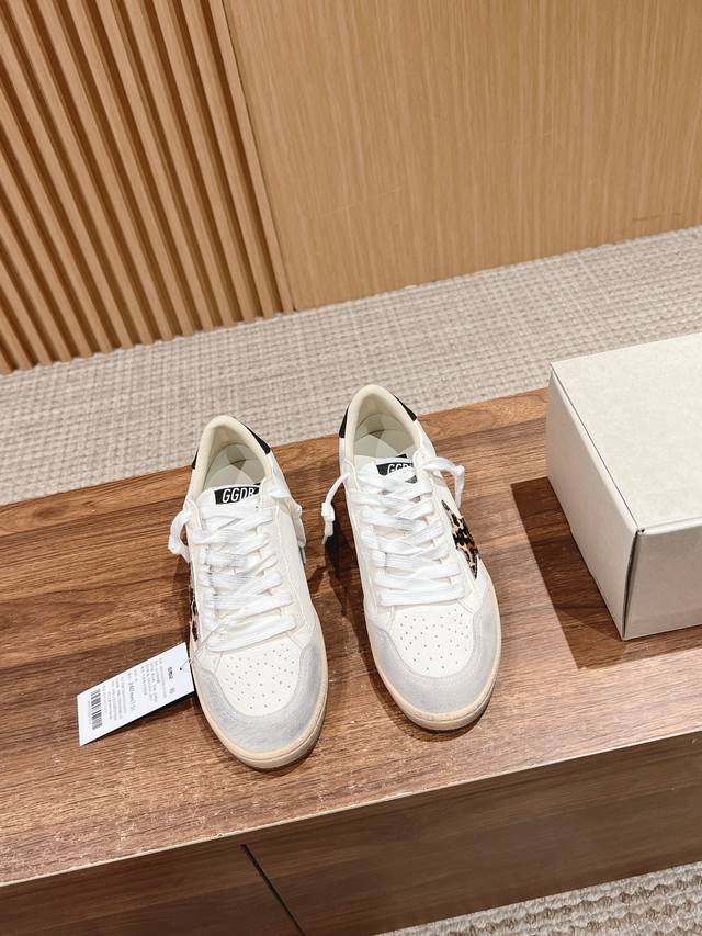 顶级版本 #限女款 ｜休闲运动鞋板鞋追求“完美的不完美”、品牌标志性的Lived-in 岁月留痕，做旧处理和独特的星星元素，是意大利手作工艺与经典外观的完美结合