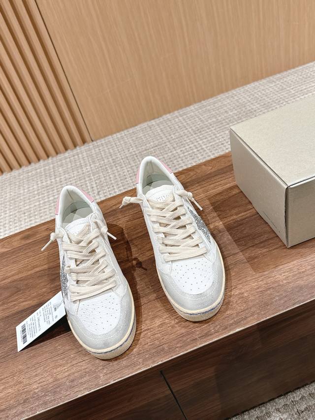 顶级版本 #限女款 ｜Golden Goose Deluxe Brand ggdb经典小脏鞋 火红程度上怼小白鞋，下踩各类小脏鞋！明星私服上脚示范 ×就是这么百