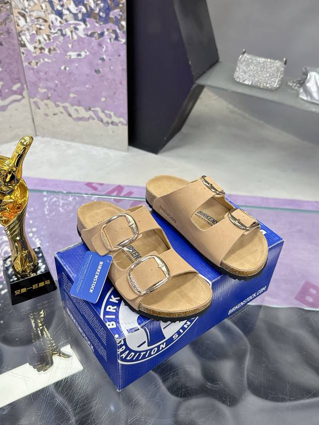 工厂价： Birkenstock London 勃肯 升级全软木颗粒脚床 轻松拿捏松弛感的秘籍 勃肯鞋舒适自在四季可穿风格百搭高级中性风“丑萌丑萌”博肯全鞋 皮