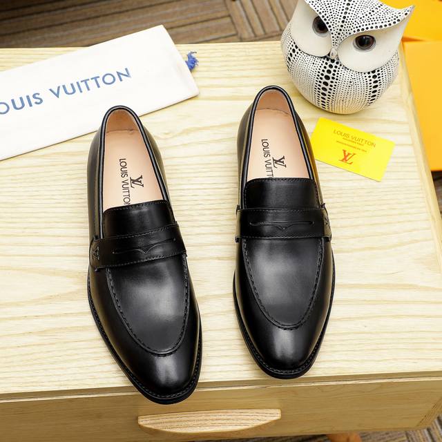 LOUIS VUITTON 里 路易威登 新款男士休闲商务皮鞋官网原版复制，鞋面采用进口官网1:1材料制作意大利牛皮面，水染内里绝非一般的工艺制造，大厂工艺流程